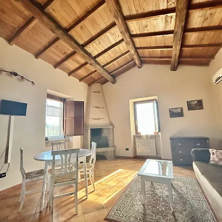 Podere La Branda مزرعة للإقامة فيترالّا