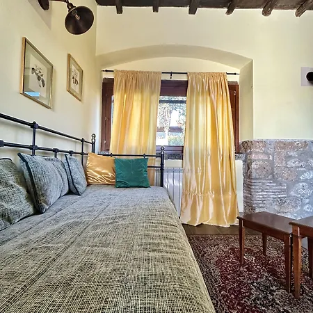 Podere La Branda مزرعة للإقامة فيترالّا