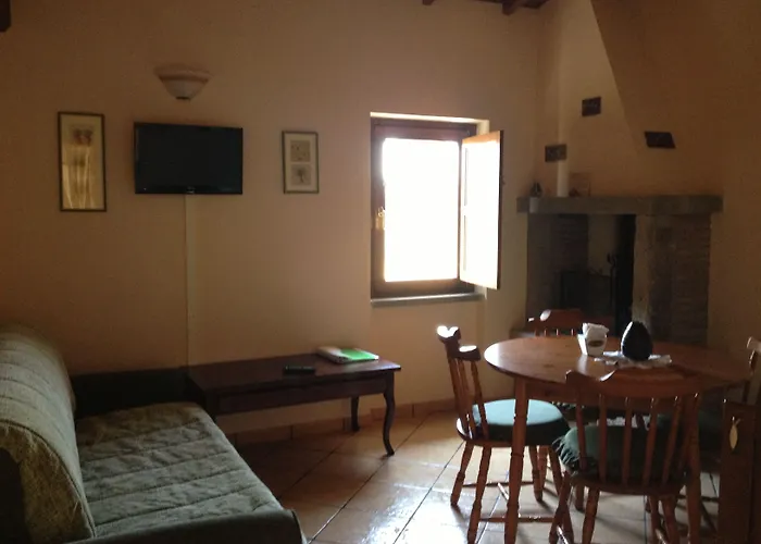 Podere La Branda 팜스테이 *